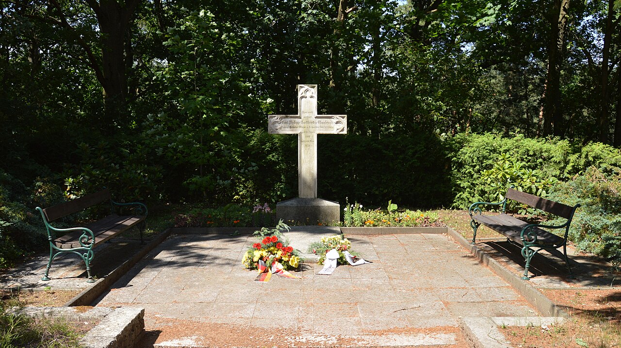 Ostfriedhof Burg Grab von Clausewitz